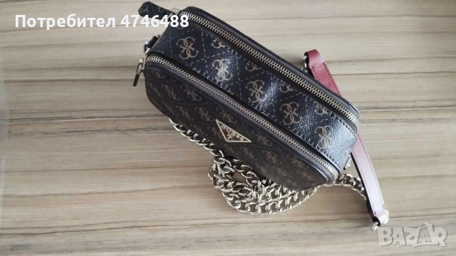 Малка чанта Guess, снимка 4 - Чанти - 53938132