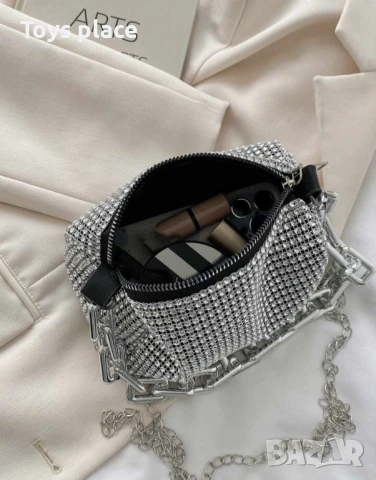 Нова бляскава чанта, чанта модел 2025, снимка 2 - Чанти - 50702279