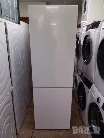 Комбиниран хладилник с фризер Сименс Siemens А+++ с две години гаранция!