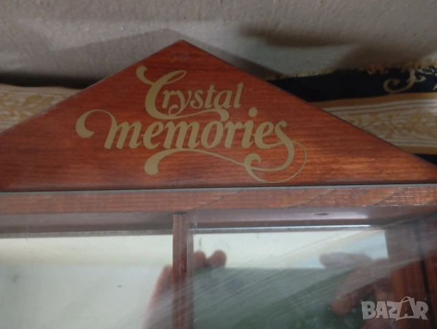 Стенен шкаф за колекции, снимка 2 - Други ценни предмети - 53198788