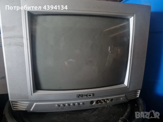 Телевизор 14" работещ