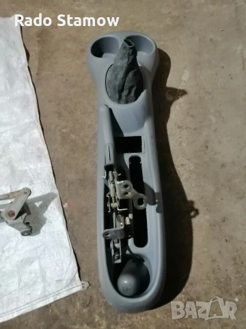 Лост за ръчна спирачка за toyota yaris/yaris verso 2002, снимка 5 - Части - 53846422