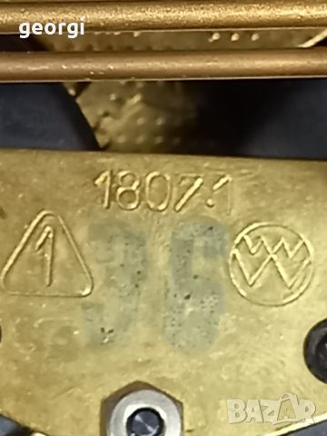 немски настолен механичен часовник , снимка 4 - Антикварни и старинни предмети - 46205076