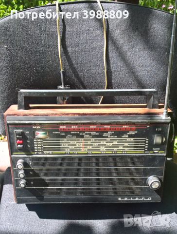 Ретро радиоапарат "Селена", снимка 1 - Антикварни и старинни предмети - 45327312