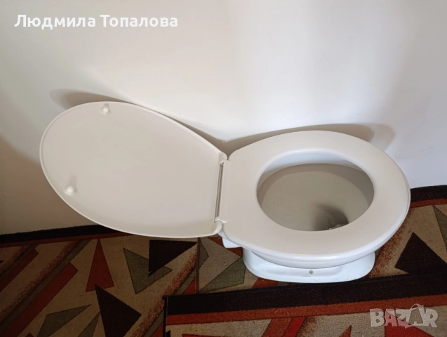 Продавам тоалетна с стенно казанче, снимка 7 - ВИК - 52492313