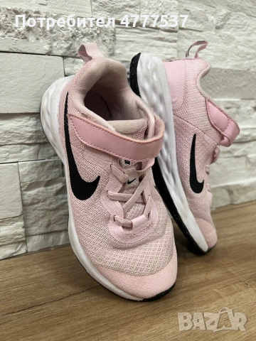 Маратонки Nike 29