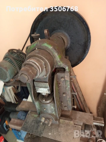 ексцентрик преса за щанцоване и огьване на детайли от стомана 