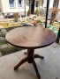 Кръгла дървена маса, снимка 1