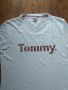Tommy Hilfiger - страхотна дамска тениска КАТО НОВА Л, снимка 1 - Тениски - 45529298