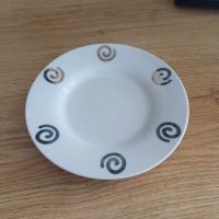порцеланова чинийка от Португалия - 20 см, снимка 3 - Чинии - 45717218