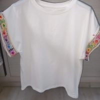 Дамска тениска, снимка 1 - Тениски - 45429239
