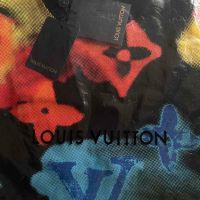 Louis Vuitton-Оригинална чисто това мъжка тениска Л, снимка 4 - Тениски - 45394906