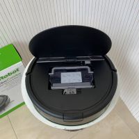 Робот прахосмукачка iRobot Roomba Combo с моп сухо/мокро WiFi 3000mAh, снимка 4 - Прахосмукачки - 45136772