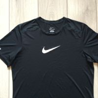 100 % оригинална черна тениска NIKE / Найк размер L от САЩ , снимка 2 - Тениски - 45525557