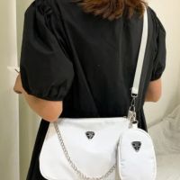 Текстилна непромокаема чантичка с портмоне в бяло или лилаво, снимка 2 - Чанти - 45483570