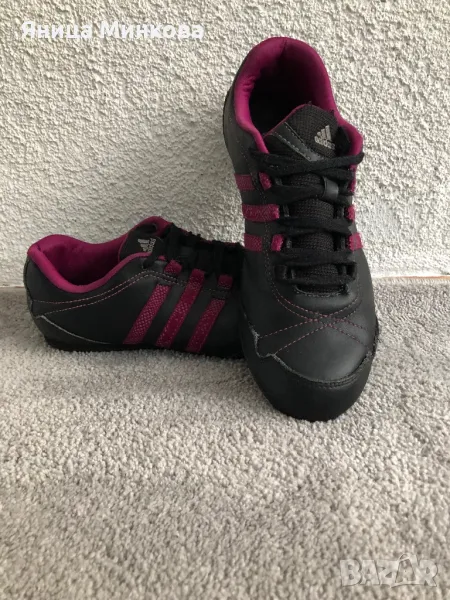 Дамски маратонки Adidas, снимка 1