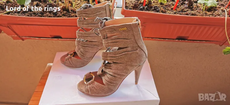 Оригинални маркови дамски велурени сандали / ботуши LIU JO - 37 номер, снимка 1