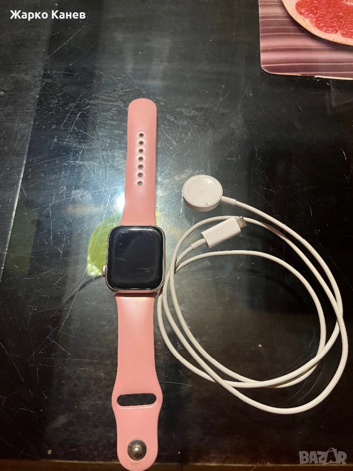 Продавам Apple watch SE, снимка 1
