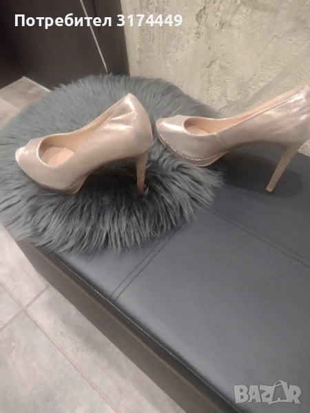 Дамски обувки на висок ток, златисти , снимка 1