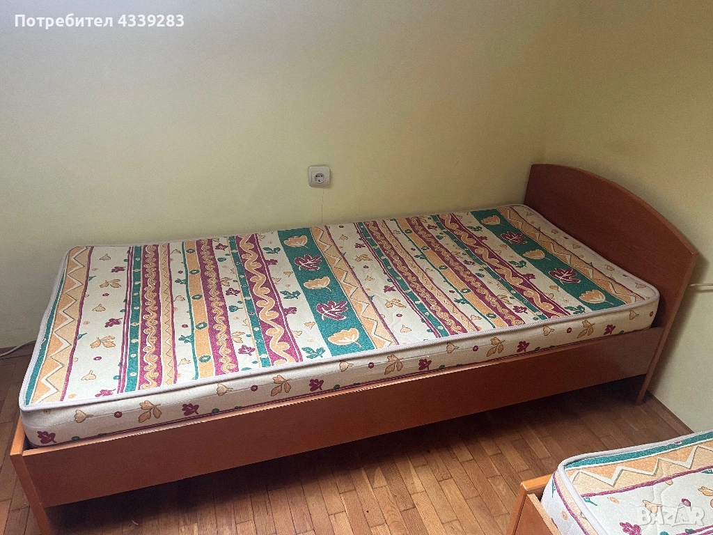 Две легла с шкафче , снимка 1