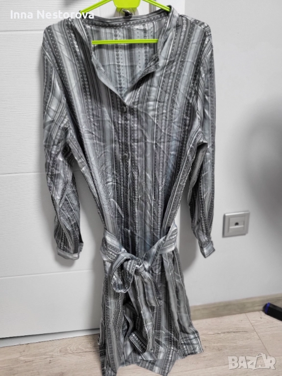 Сатенена рокля М, снимка 1