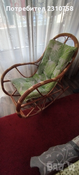 Ратанов люлеещ стол , снимка 1