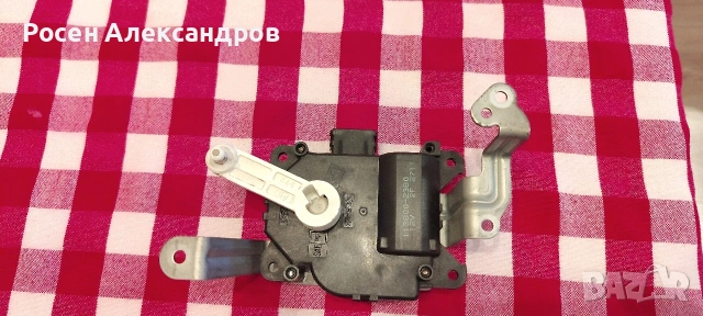 Моторче-клапа парно Subaru Legacy 2003-2009