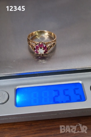 Старинен златен пръстен с диамант и рубини, снимка 3 - Пръстени - 54075674