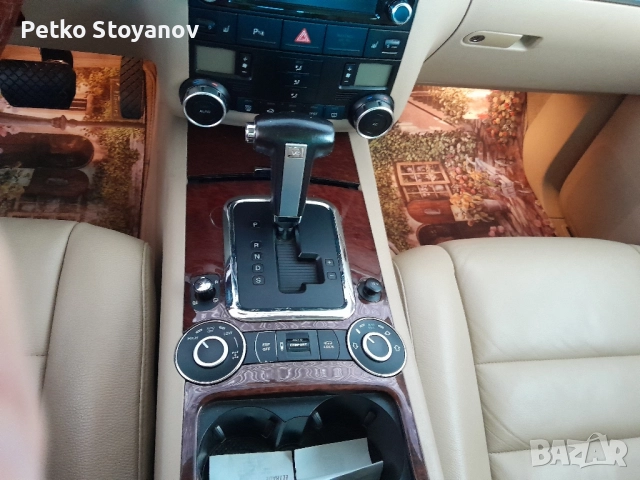 Продавам VW Touareg V6 3.0TDI, снимка 9 - Автомобили и джипове - 51653323