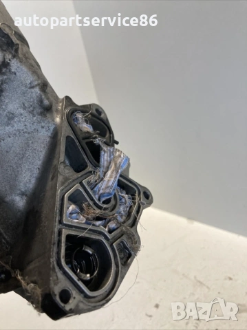 Корпус на маслен филтър за Volvo C30 1.6 TDI 109HP (2012) D4164T, снимка 2 - Части - 54111809