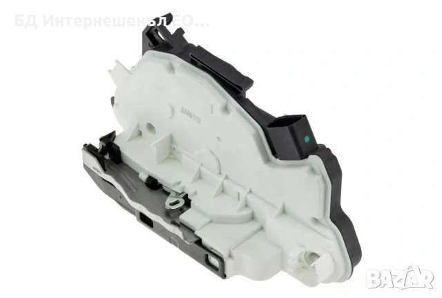 5N1837015B Брава за предна лява врата, VW Tiguan 5N Face, Amarok, CC, 7 ПИН, снимка 2 - Части - 53064137