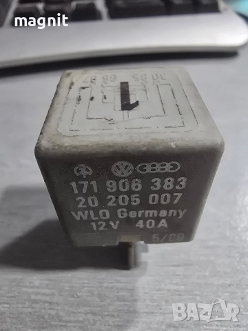 171906383 Реле 1 VW Audi Seat 