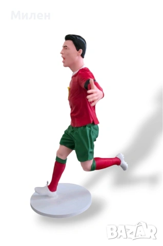 Фигура на Кристиано Роналдо, снимка 2 - Фигурки - 54238157