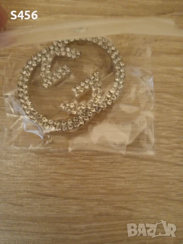  Cristian Dior, Gucci брошка,обеци Loewe,Chanel обеци, снимка 3 - Други - 50262631