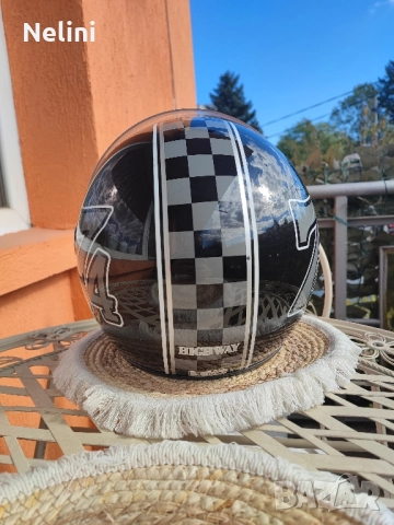 Каска за скутер, тротинетка , снимка 2 - Аксесоари и консумативи - 52113802