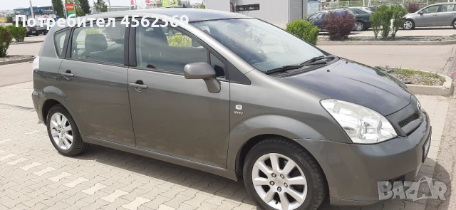 Тойота Корола Версо 1.8vvti, снимка 2 - Автомобили и джипове - 51341617