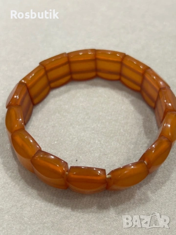 Съветска старинна гривна от кехлибар 