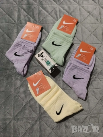 Промо комплект 79-ароматизатор за кола+4 чифта чорапи Nike