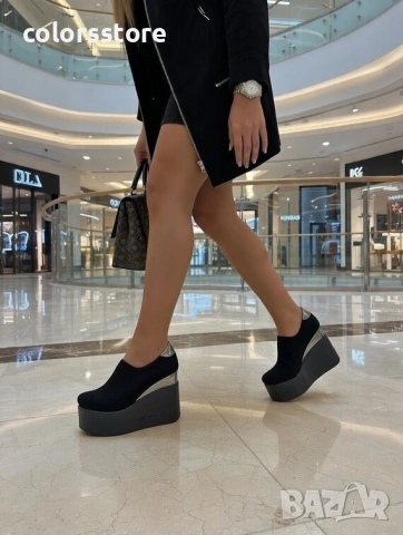 Обувки на платформа - черен велур и лак - 615L 