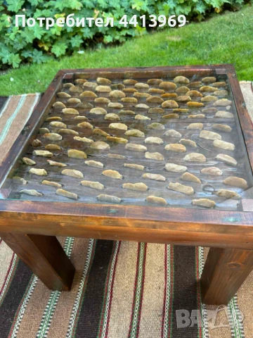 Уникална маса от автентична диканя с кремъци – ръчна изработка