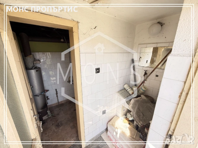 Двуетажна къща с просторен двор и гараж в с. Добромирка, обл. Габрово., снимка 11 - Къщи - 53857288