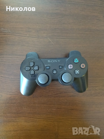 Продавам безжичен джойстик за Playstation 3 (PS3)