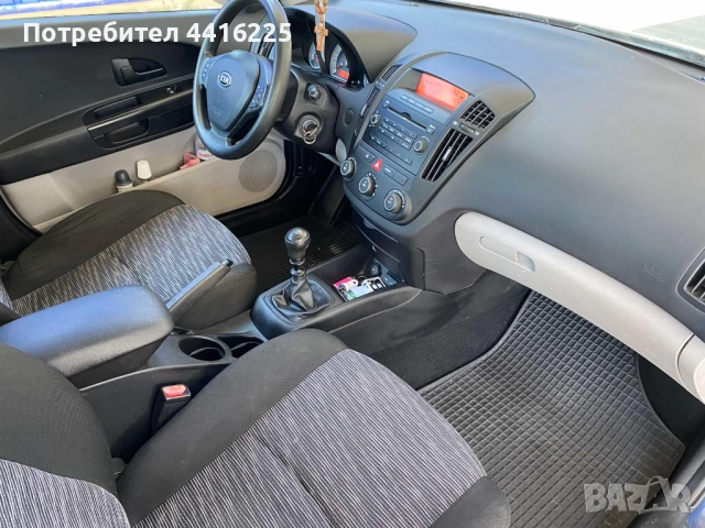 Kia CEED , снимка 2 - Автомобили и джипове - 51892061