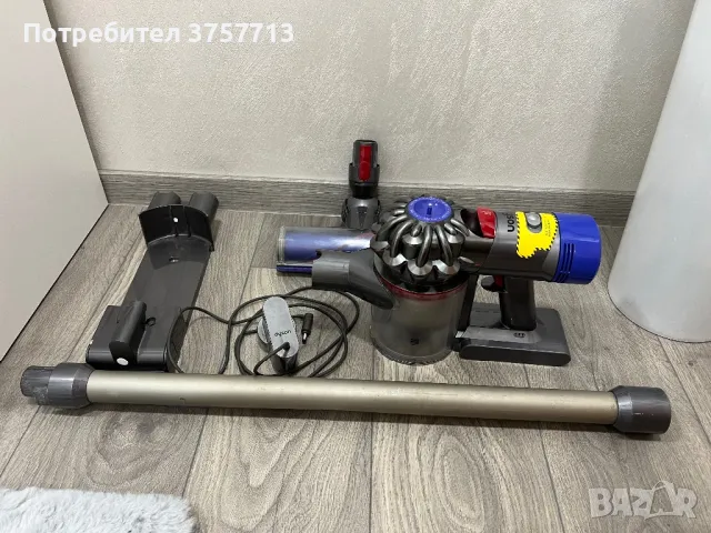 Прахосмукачка Dyson v8, снимка 3 - Прахосмукачки - 48396735