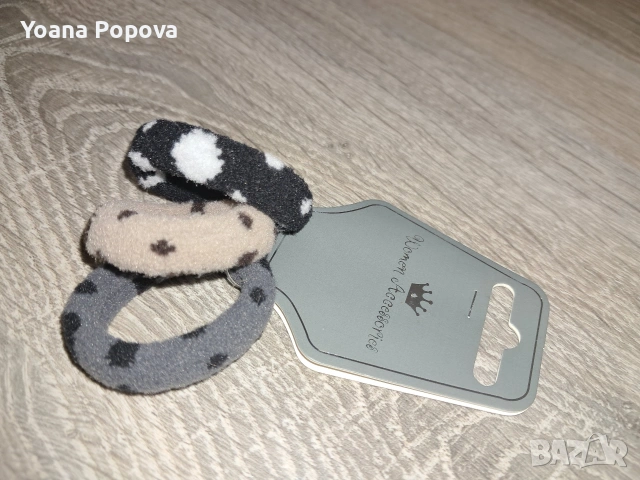 Nike Pro Kids Quarter-Zip Top + ПОДАРЪК комплект ластици за коса, снимка 2 - Детски комплекти - 53956842