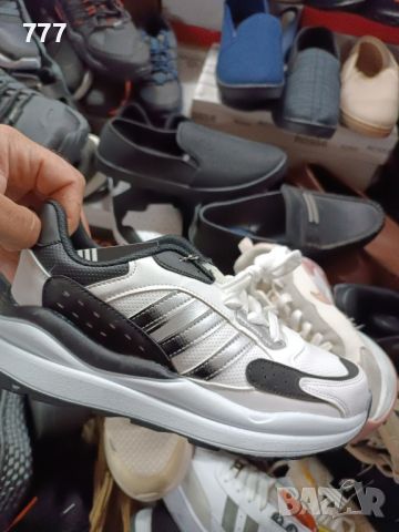 маратонки Adidas , снимка 4 - Маратонки - 45520299