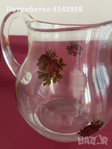 Стъклена кана с цветя., снимка 2 - Прибори за хранене, готвене и сервиране - 51390852