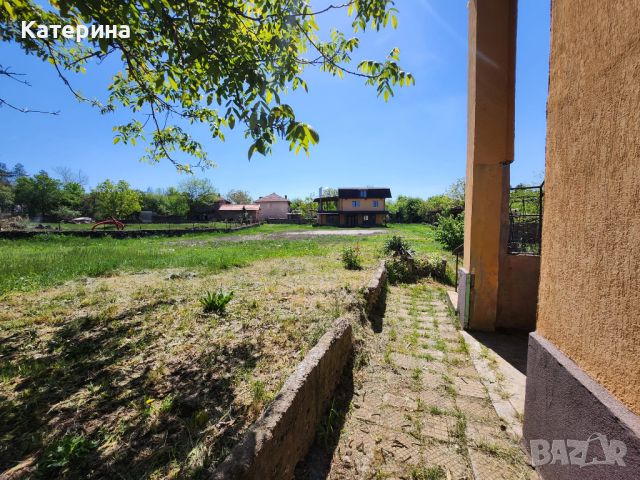 Продажба на 2 къщи в един двор село Карлуково, снимка 4 - Къщи - 45280949
