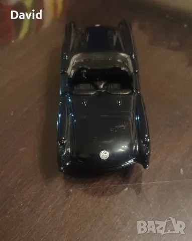 Chevrolet Corvette 1957 Maisto 1:39, снимка 3 - Колекции - 48883571