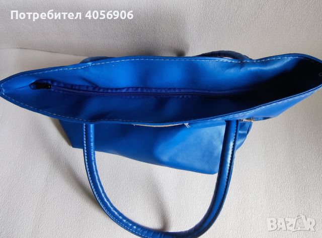 Дамска чанта Givenchy , турско синьо, снимка 2 - Чанти - 46387216